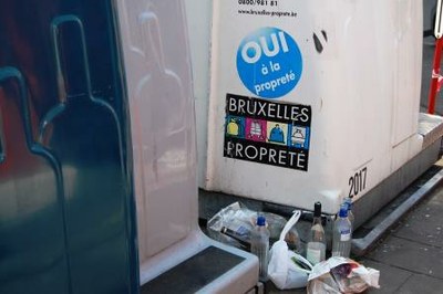 proppreté publique   bulles à verres